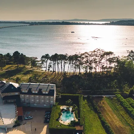 Hotel Dinajan Villanueva De Arosa