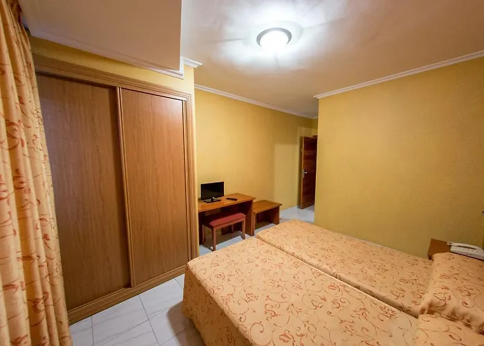 Otel Dinajan Villanueva De Arosa